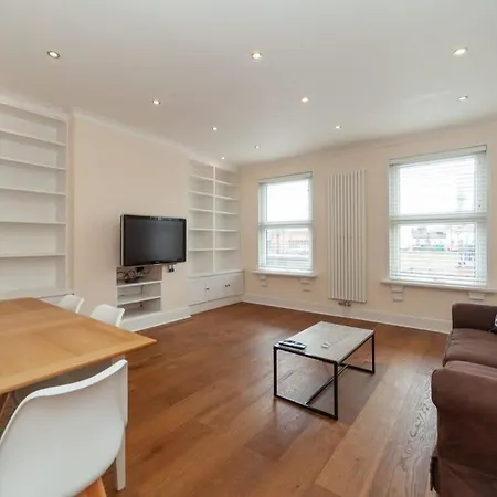 Spacious 2 Bedroom Maisonette In Stratford London Exterior photo
